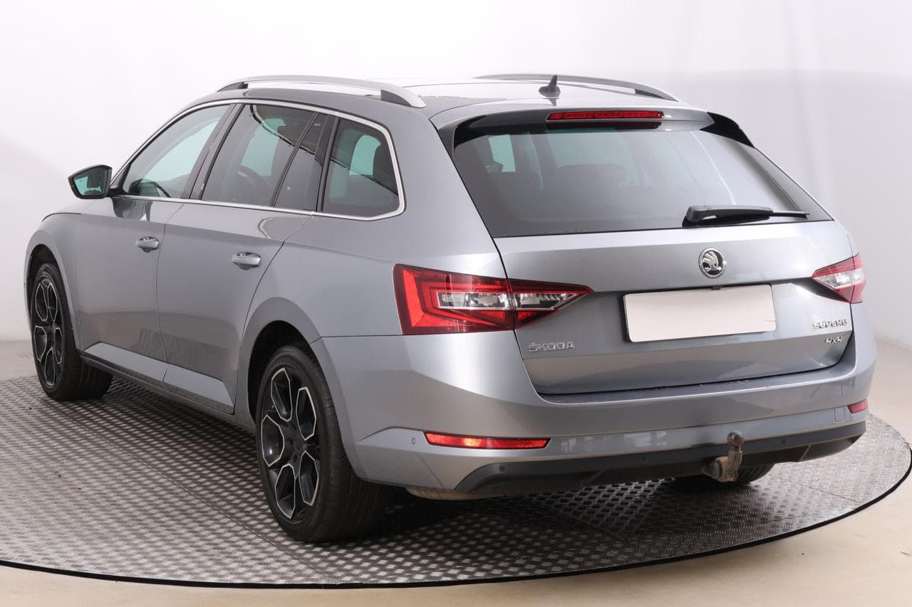 2017 Škoda SUPERB - 5