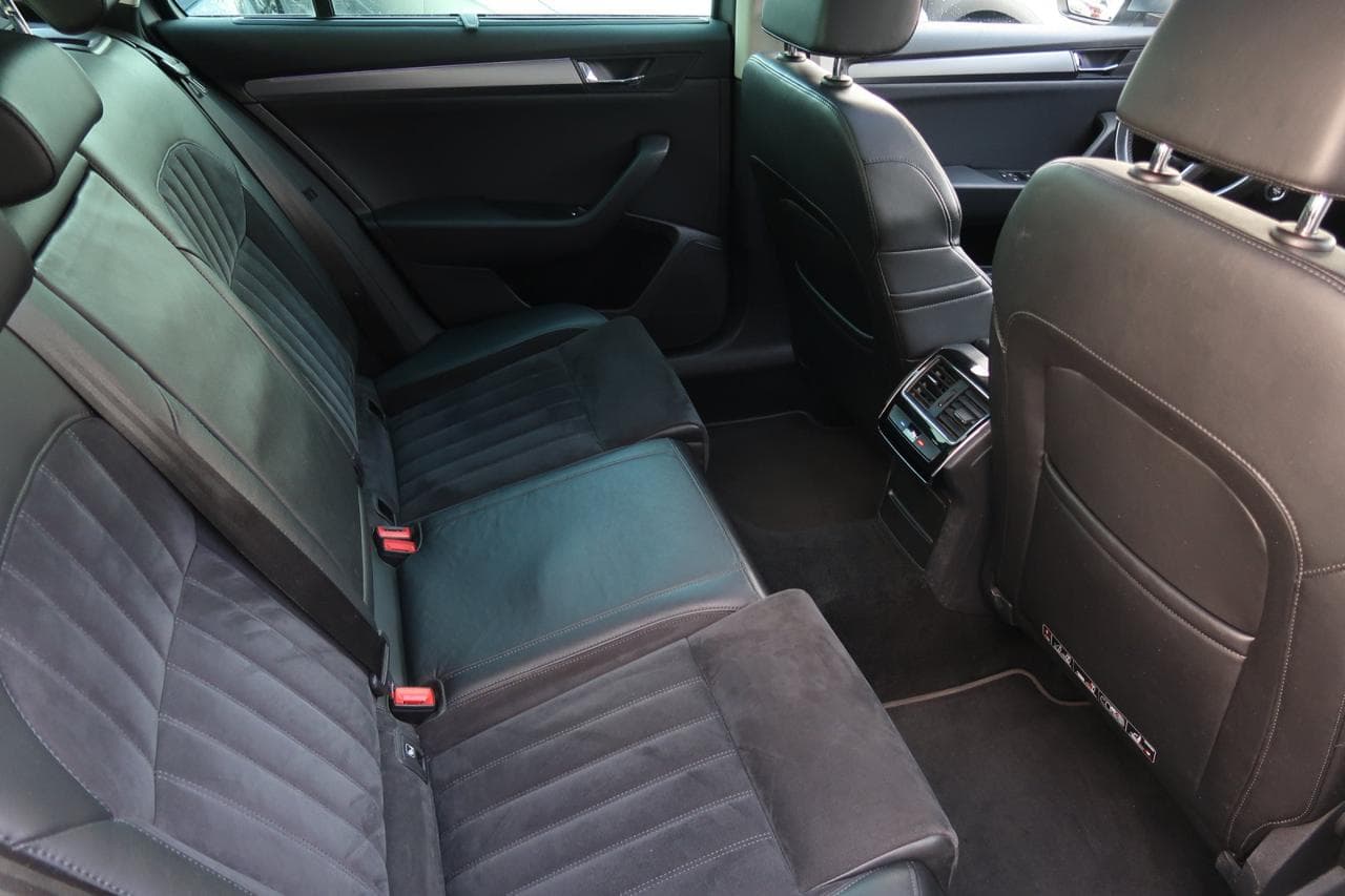 2017 Škoda SUPERB - 13