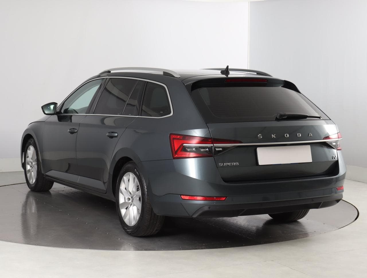 2020 Škoda SUPERB - 5