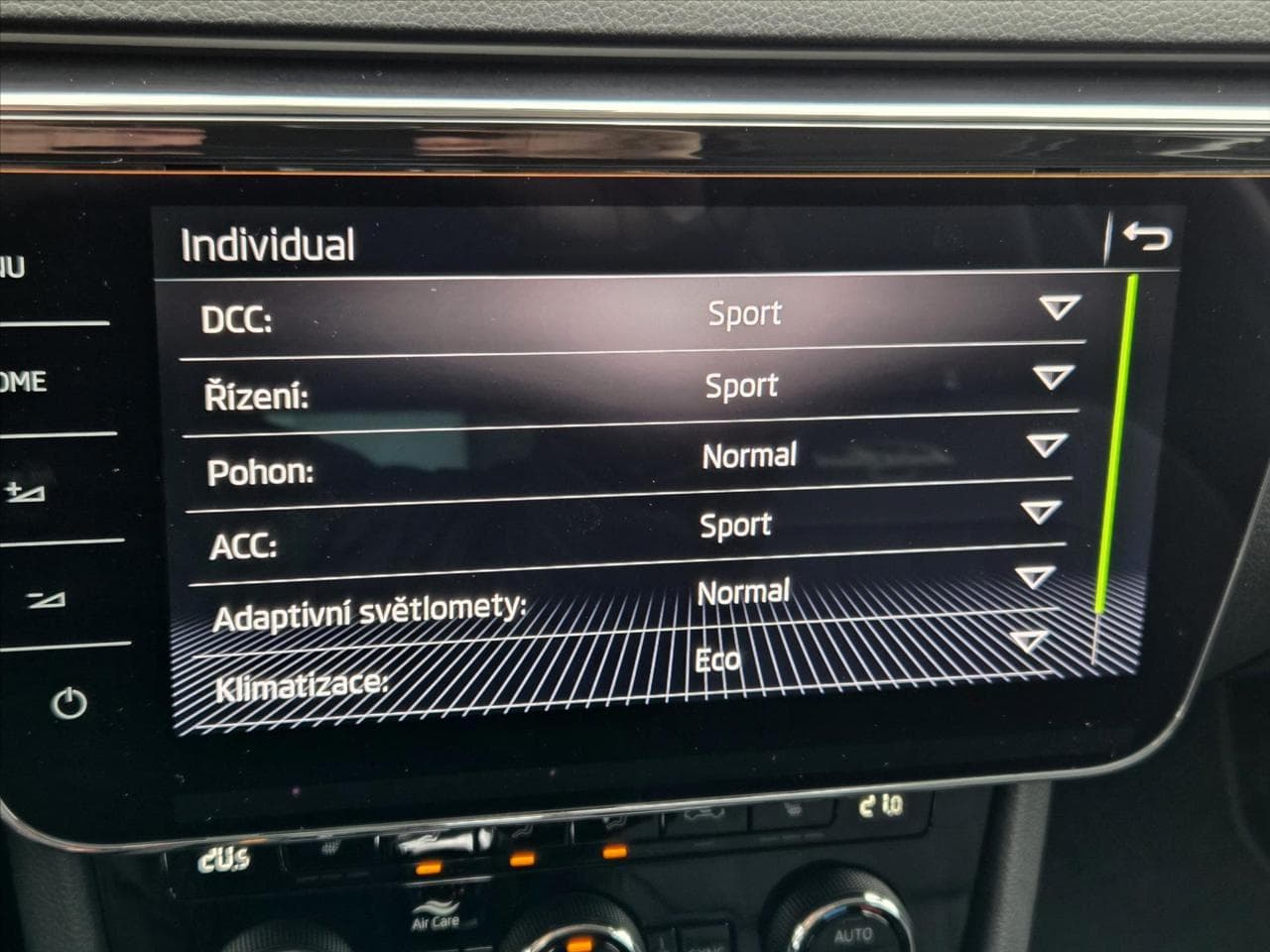 2020 Škoda SUPERB - 20