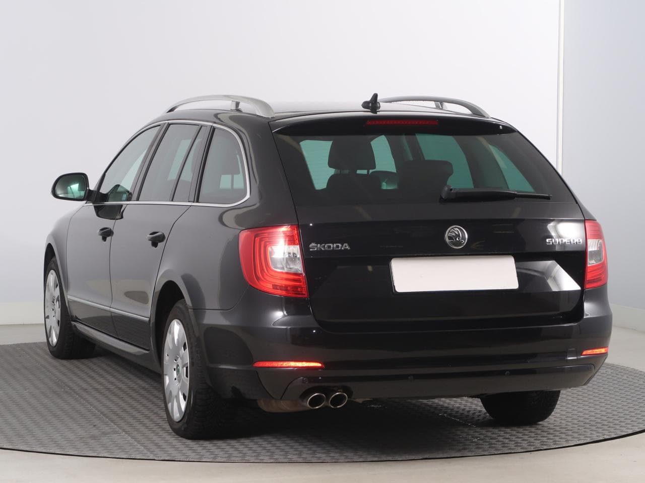 2013 Škoda SUPERB - 5