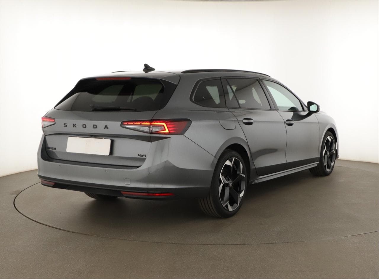 2025 Škoda SUPERB - 7