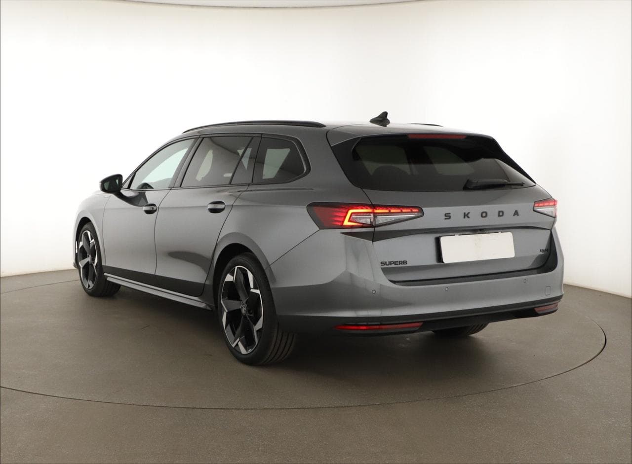 2025 Škoda SUPERB - 5