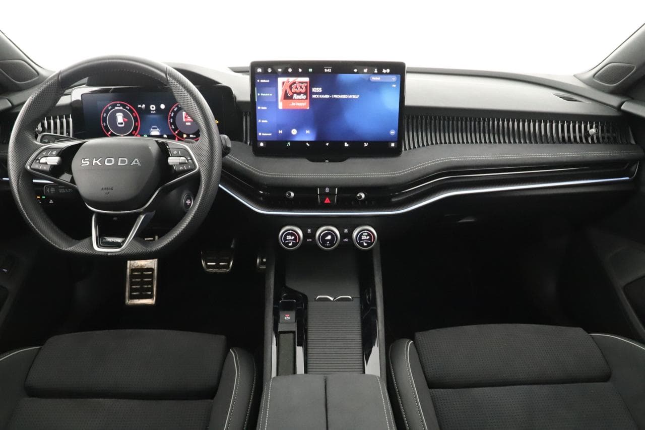 2025 Škoda SUPERB - 9