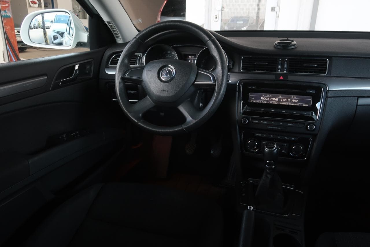 2014 Škoda SUPERB - 9