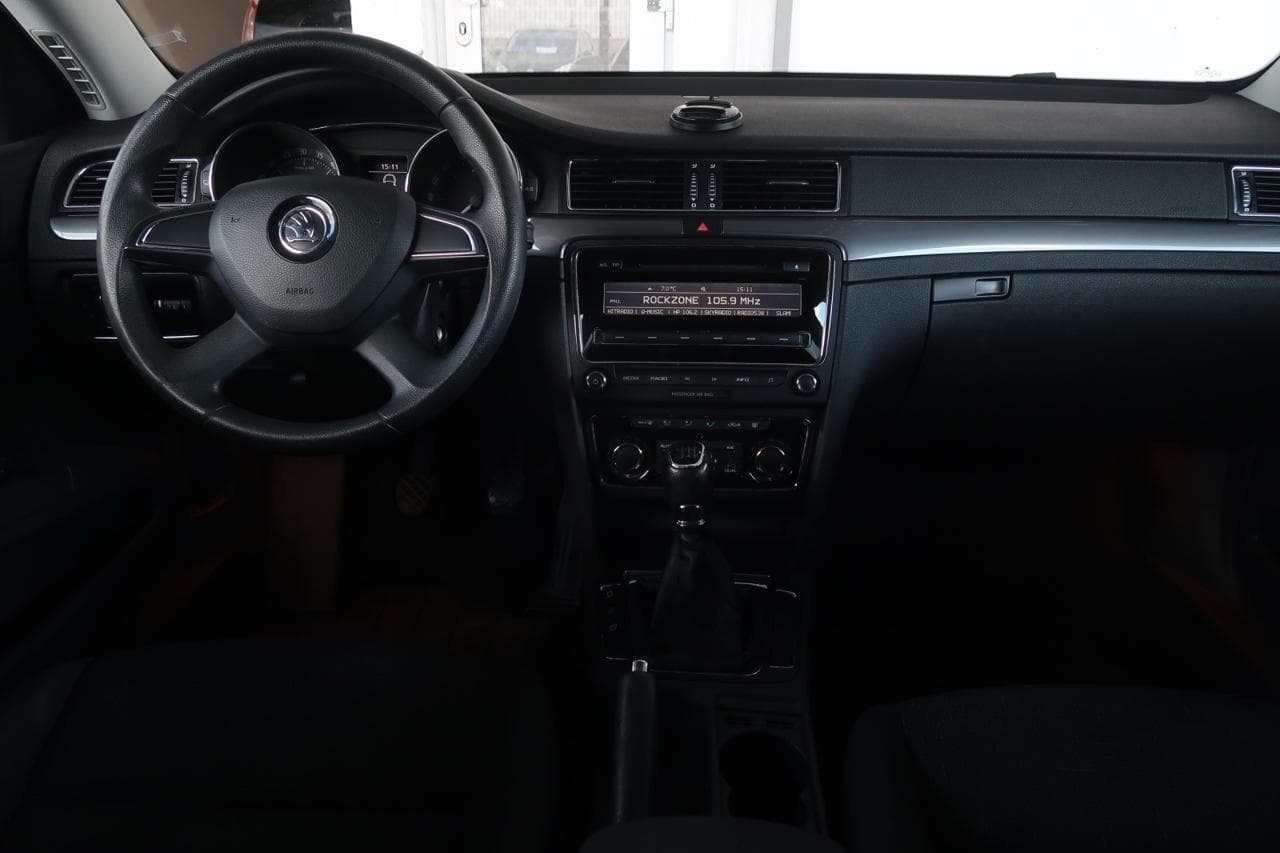 2014 Škoda SUPERB - 10
