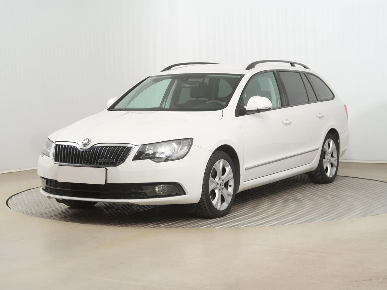 2014 Škoda SUPERB - 3