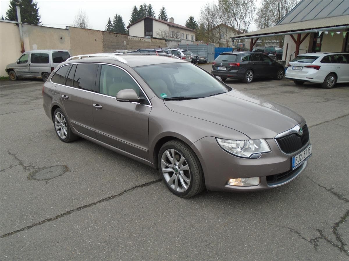 2010 Škoda SUPERB - 6