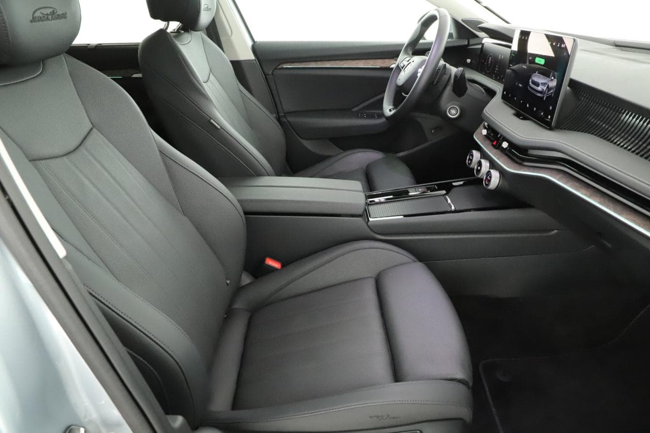 2025 Škoda SUPERB - 10