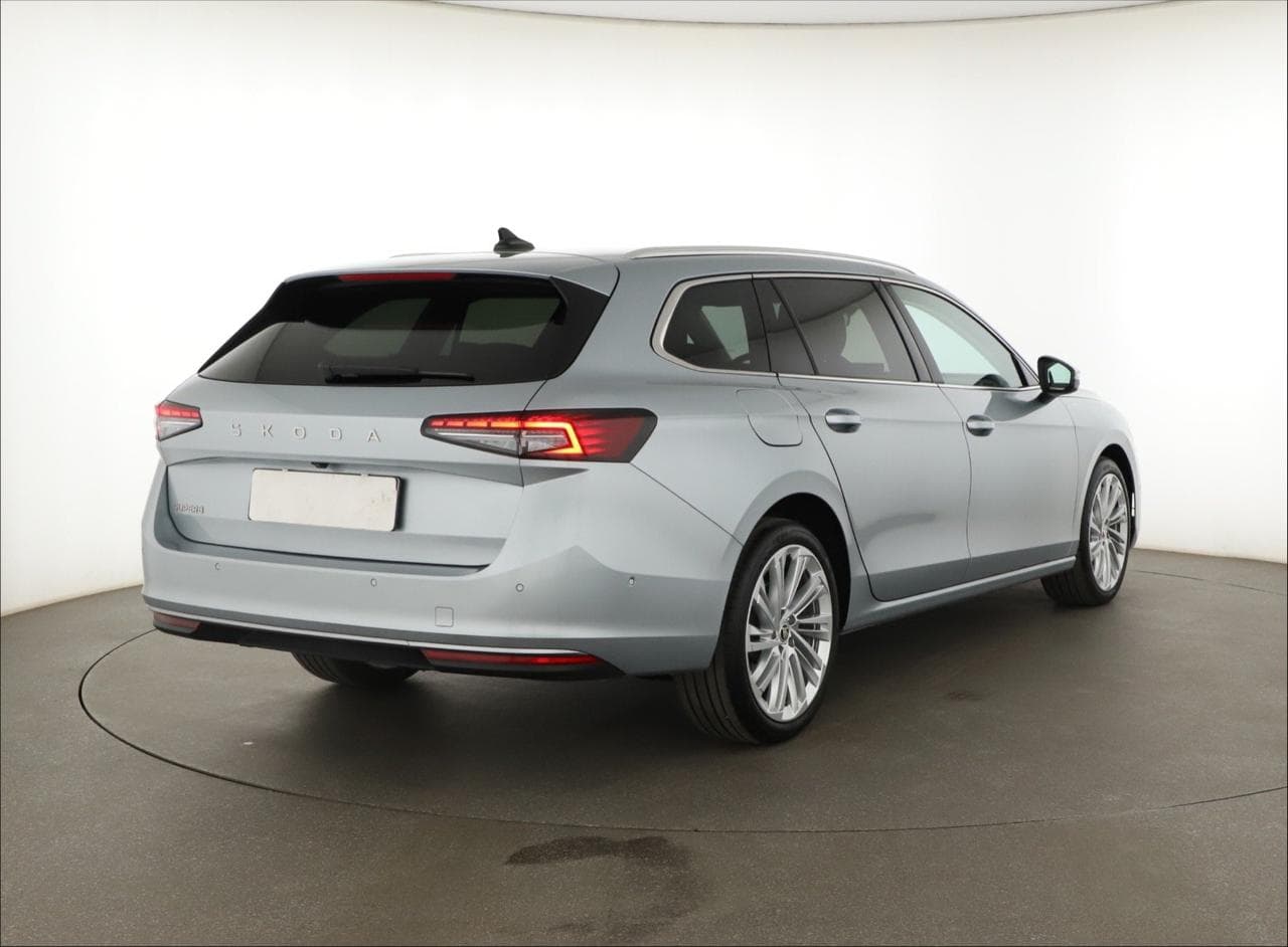 2025 Škoda SUPERB - 7