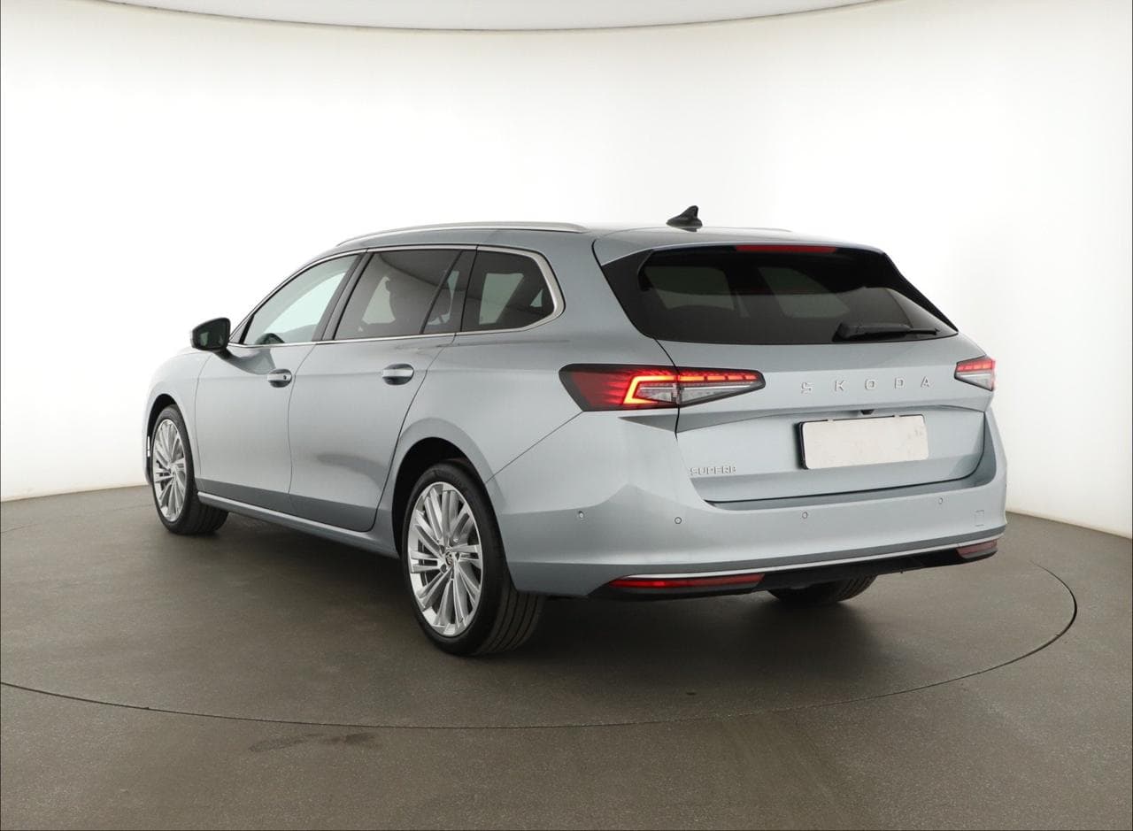 2025 Škoda SUPERB - 5