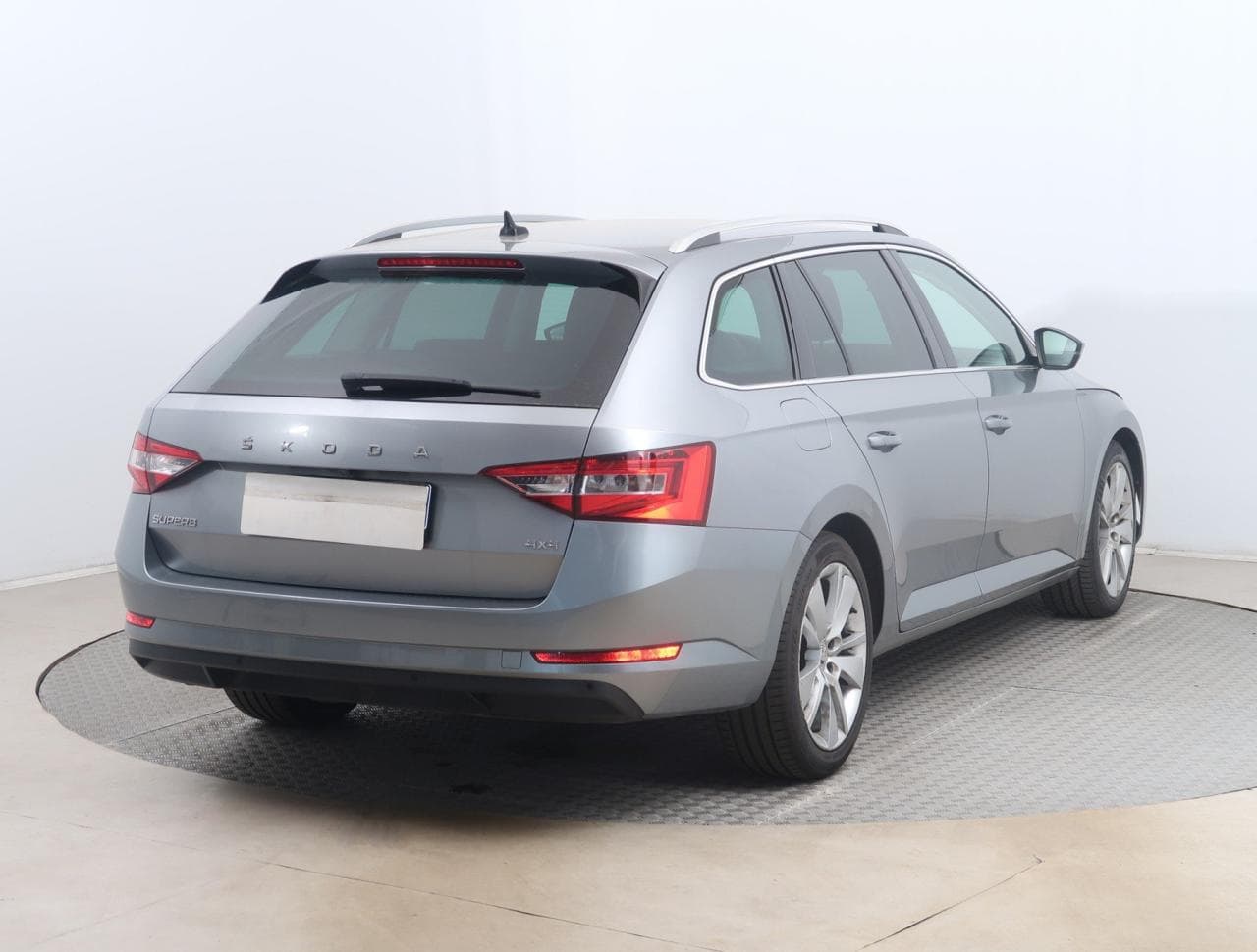 2019 Škoda SUPERB - 7