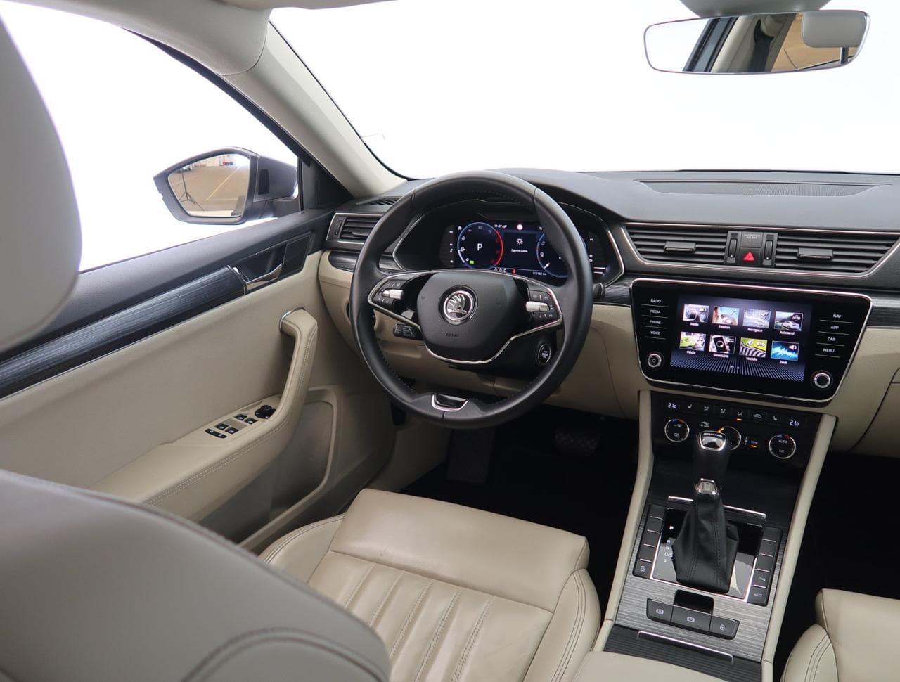 2022 Škoda SUPERB - 9