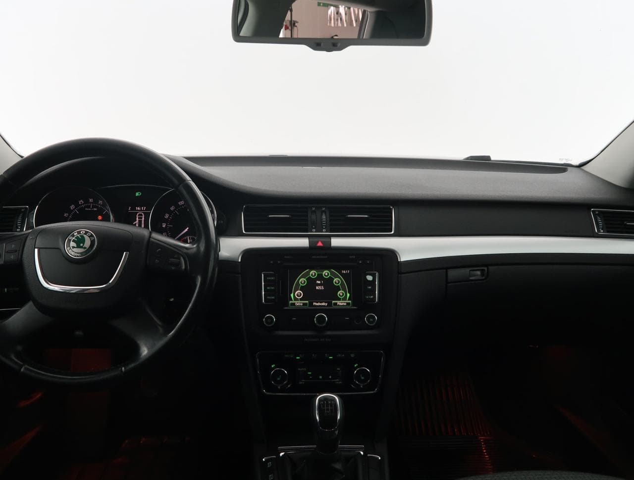 2011 Škoda SUPERB - 10