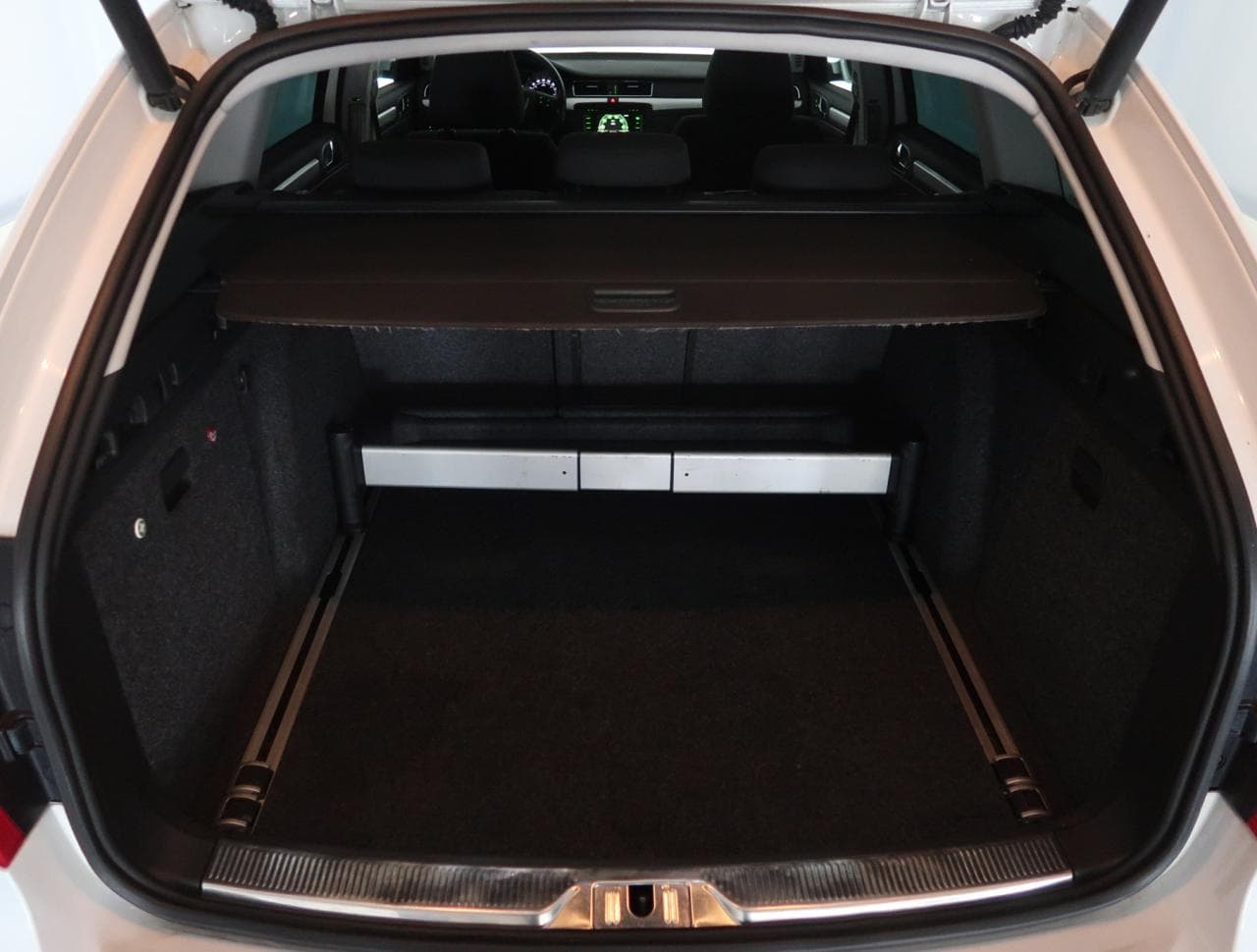 2011 Škoda SUPERB - 20