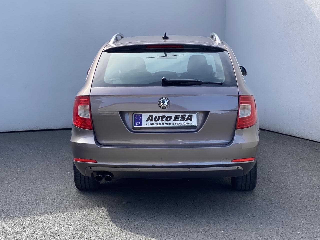 2010 Škoda SUPERB - 9