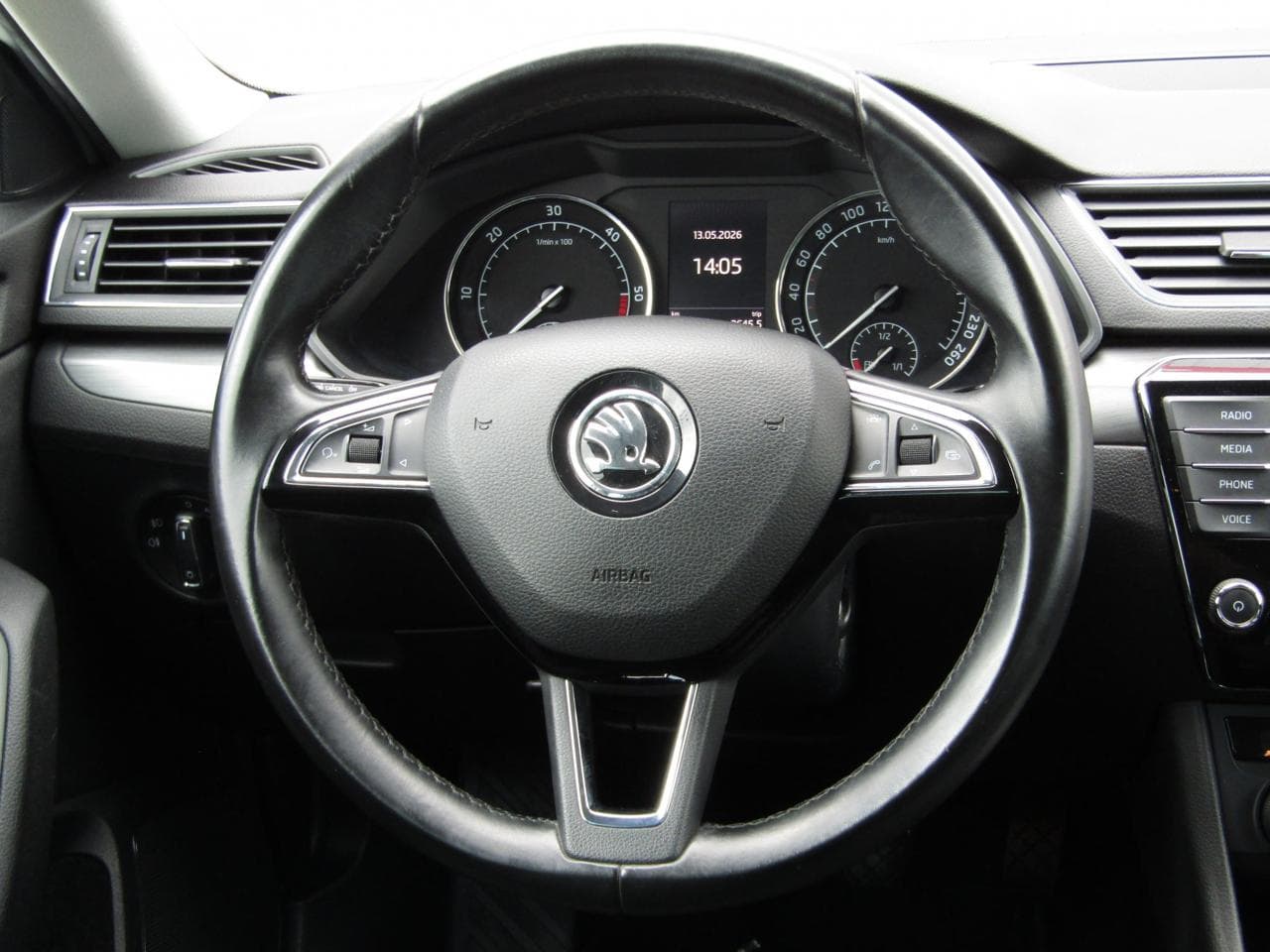 2016 Škoda SUPERB - 15