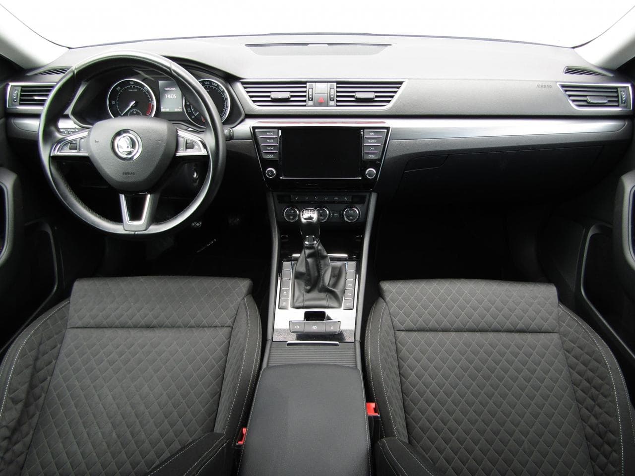 2016 Škoda SUPERB - 8