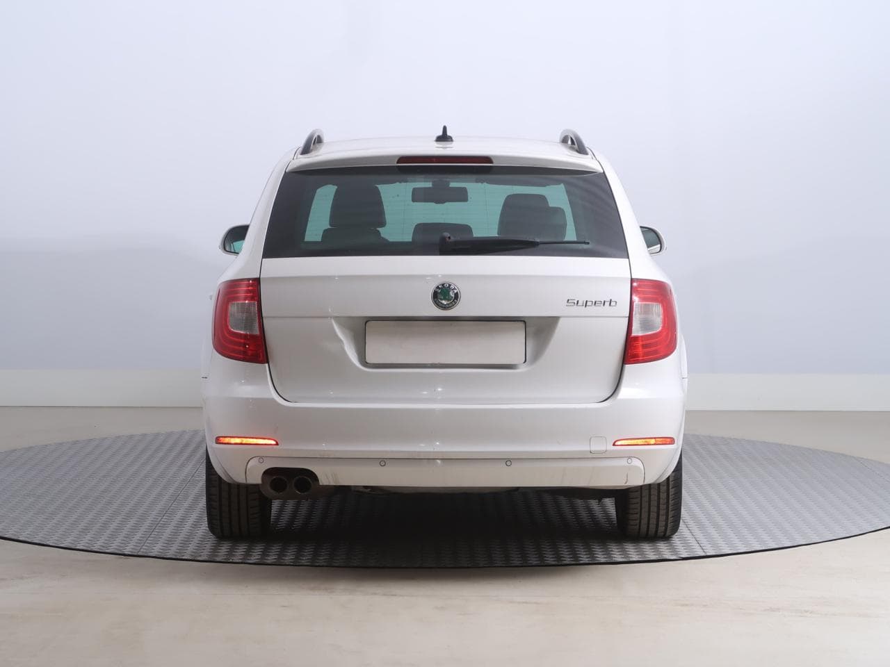 2012 Škoda SUPERB - 8