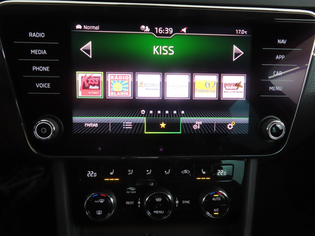 2021 Škoda SUPERB - 18