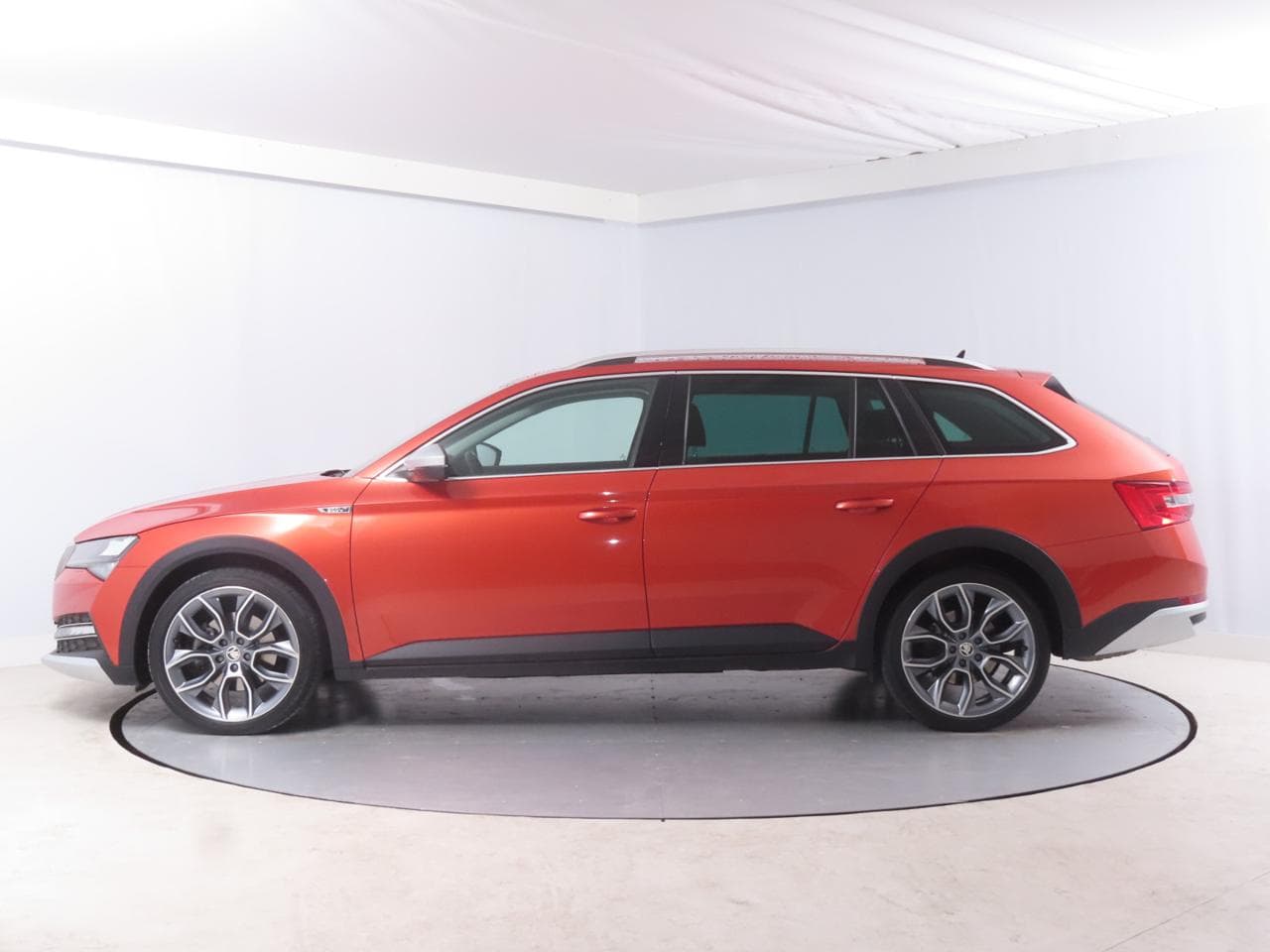 2021 Škoda SUPERB - 4