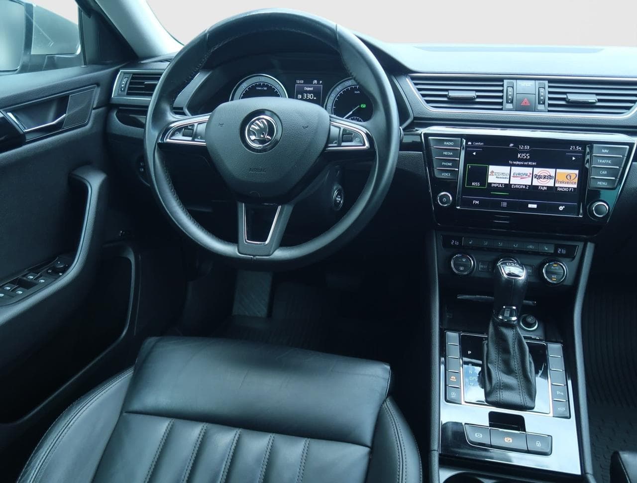2016 Škoda SUPERB - 12