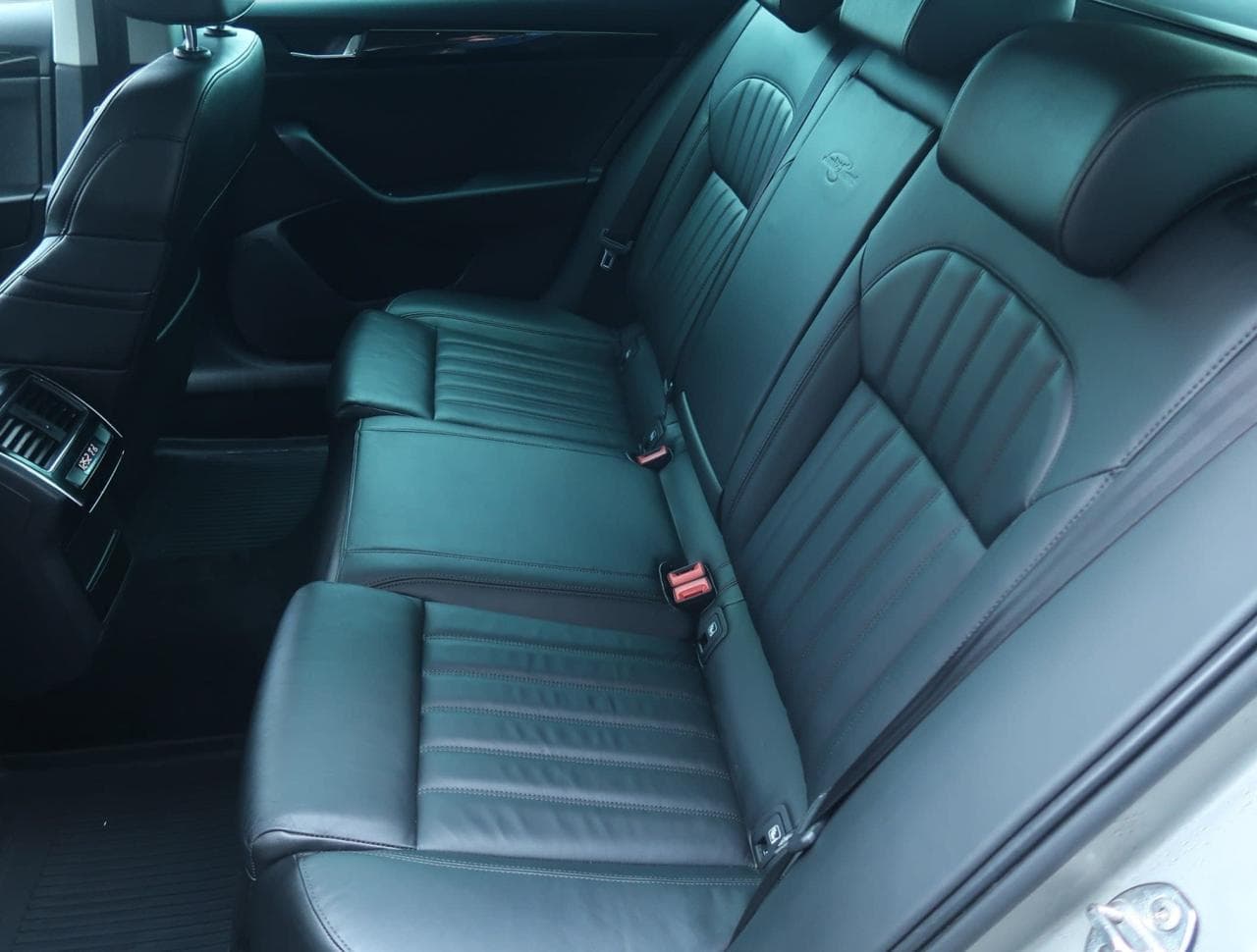 2016 Škoda SUPERB - 23