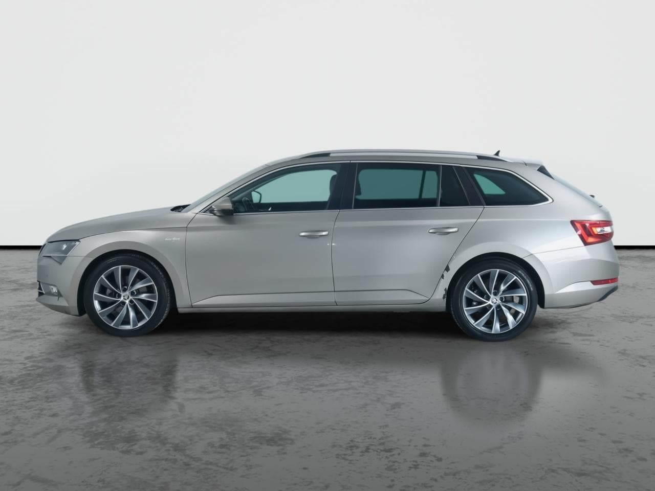 2016 Škoda SUPERB - 4