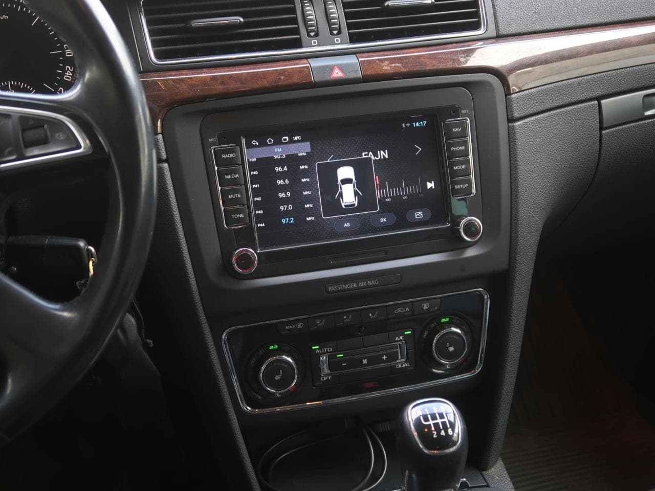 2014 Škoda SUPERB - 24