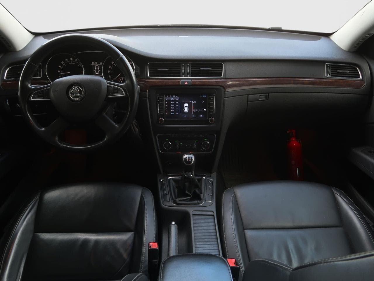 2014 Škoda SUPERB - 10