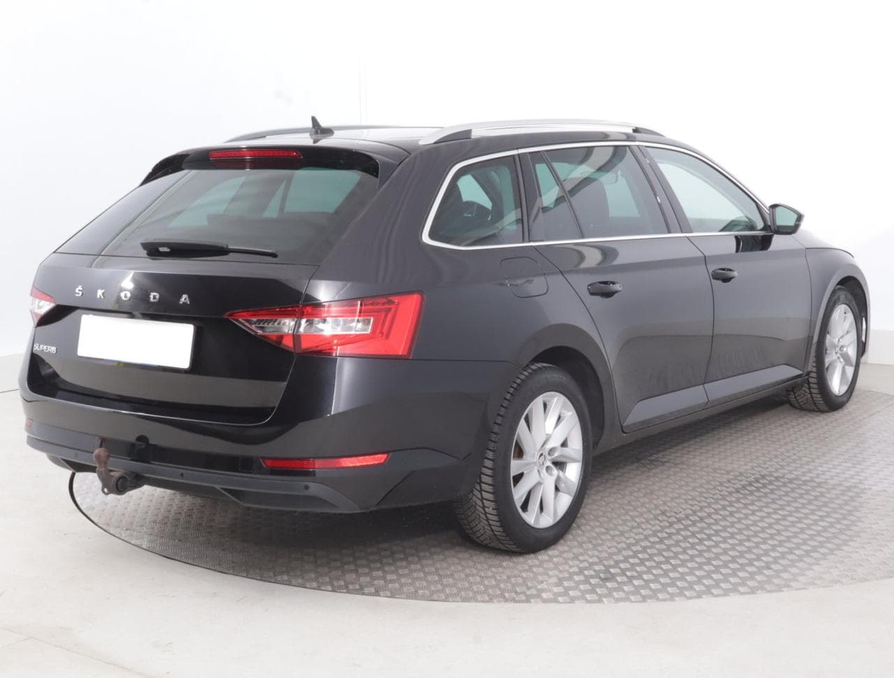 2019 Škoda SUPERB - 7