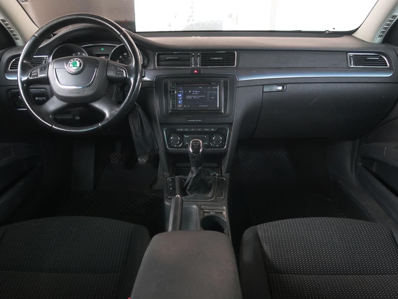 2012 Škoda SUPERB - 9