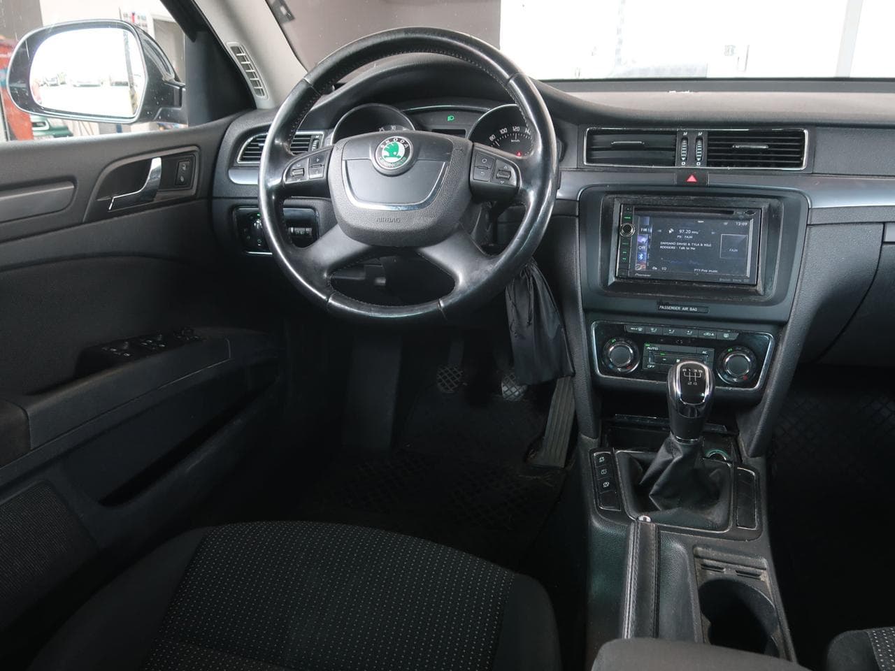 2012 Škoda SUPERB - 8