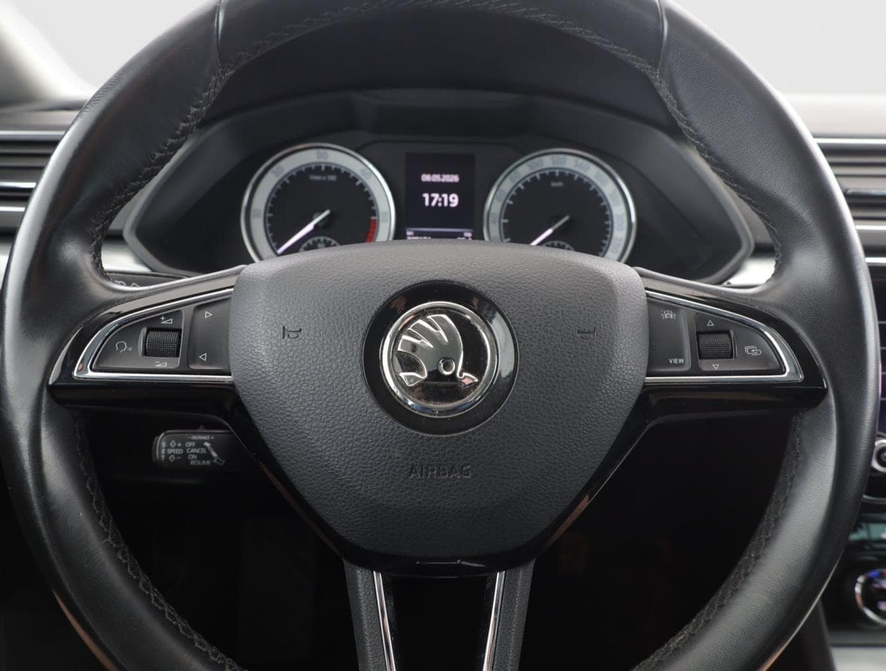 2020 Škoda SUPERB - 14