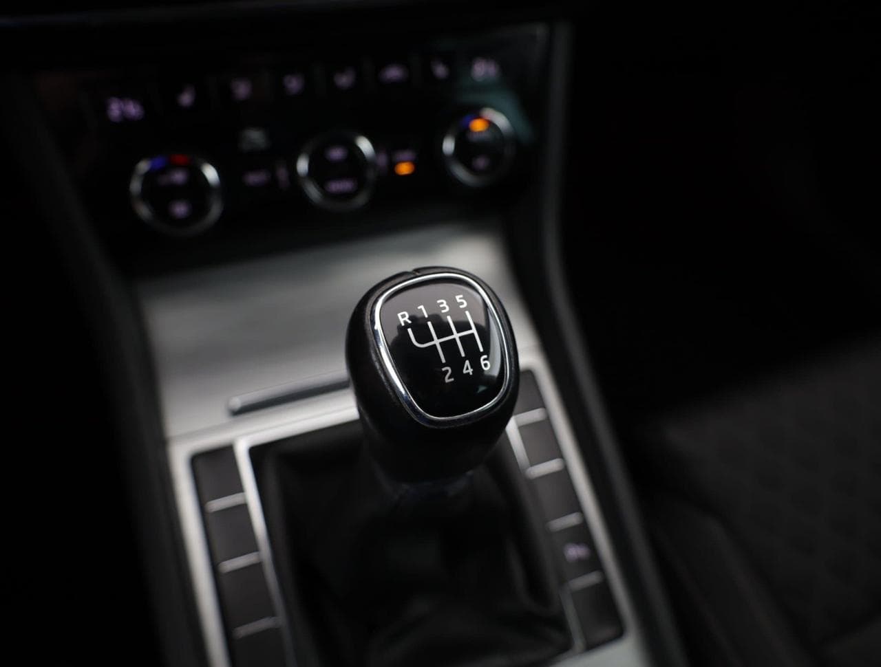 2020 Škoda SUPERB - 17