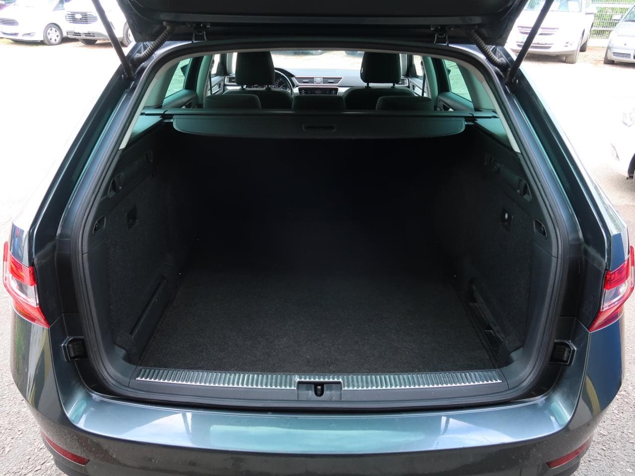 2019 Škoda SUPERB - 20