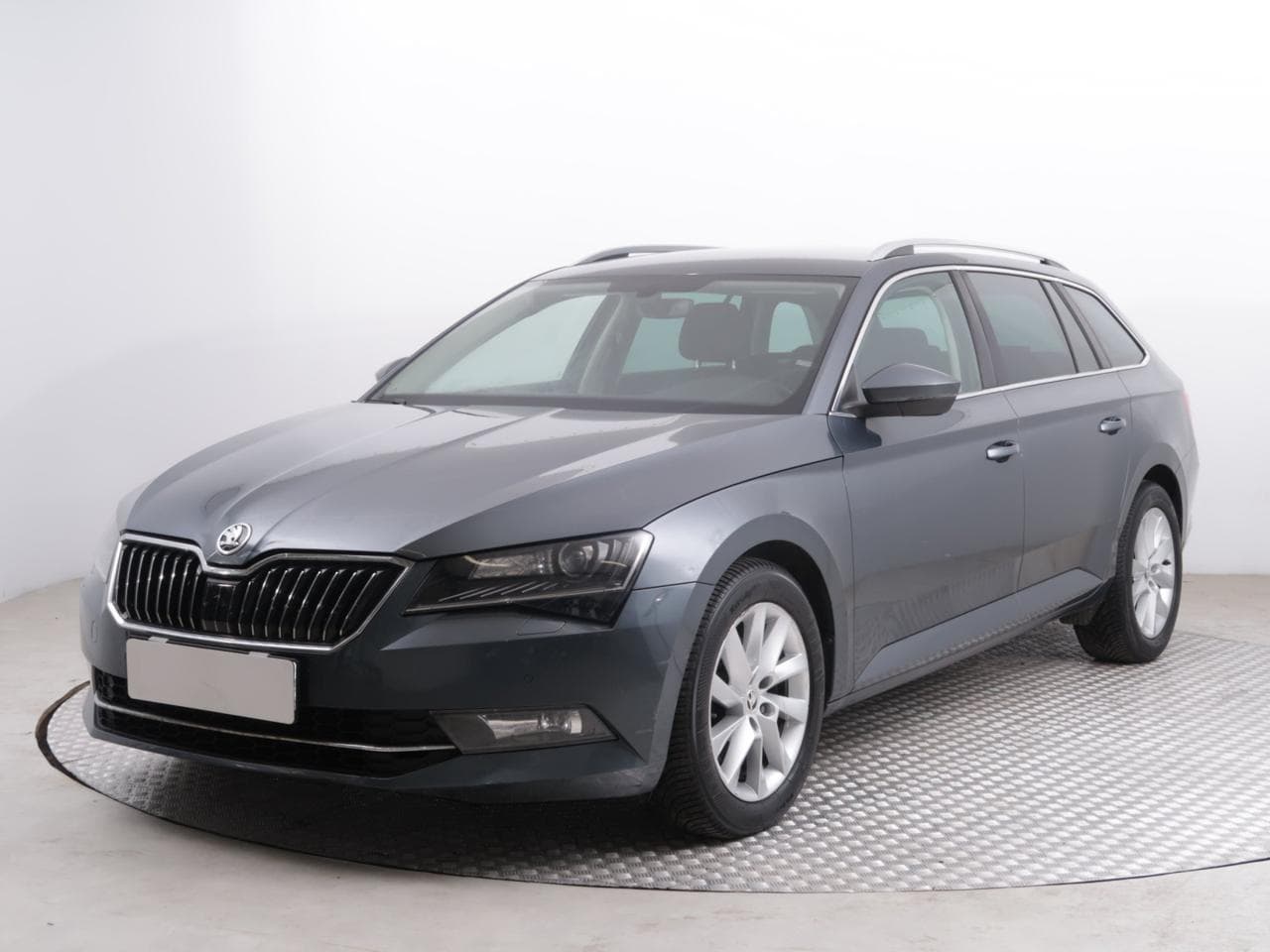 2019 Škoda SUPERB - 3