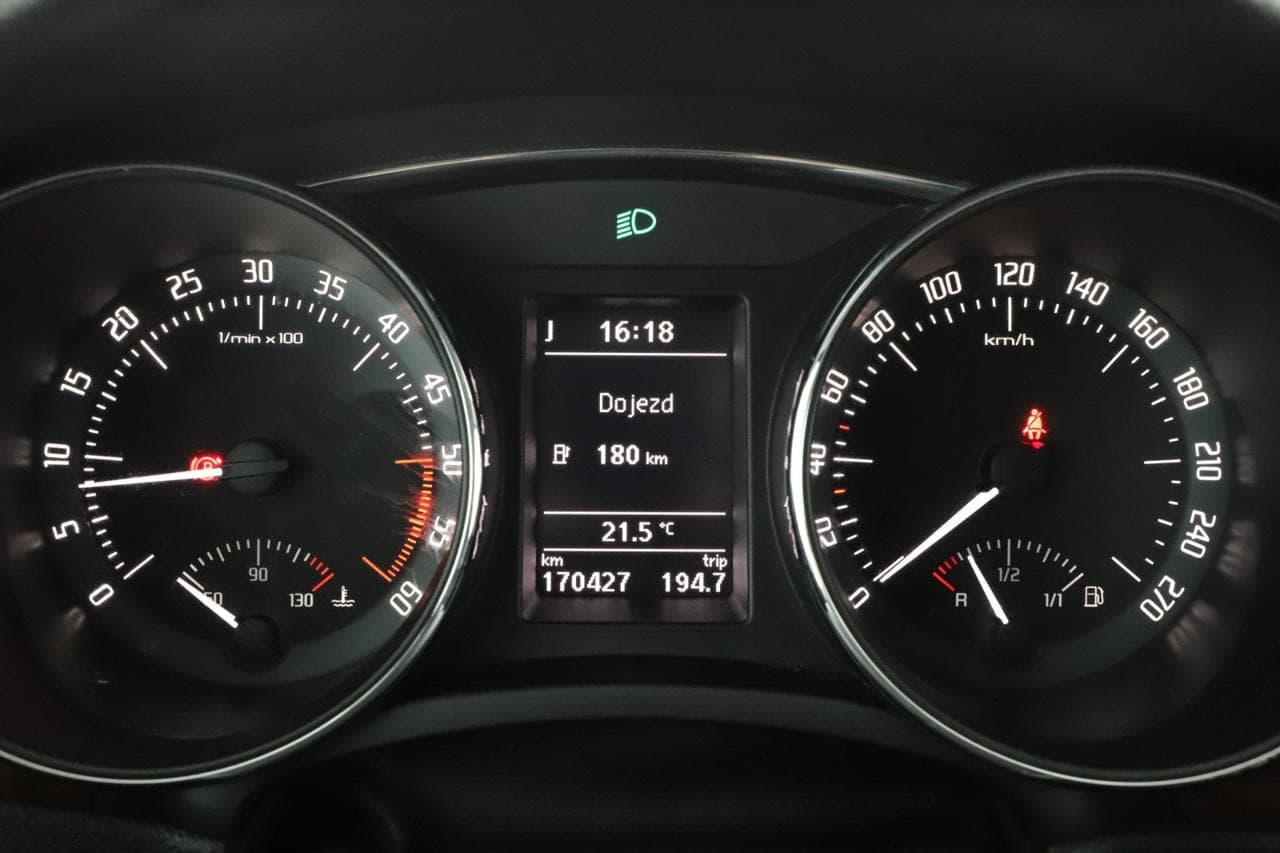 2015 Škoda SUPERB - 14