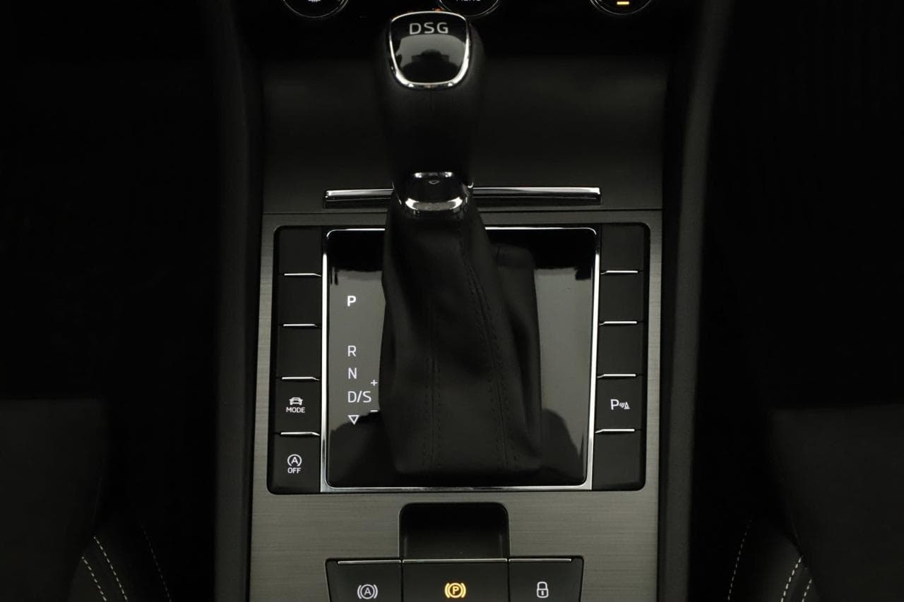 2021 Škoda SUPERB - 19