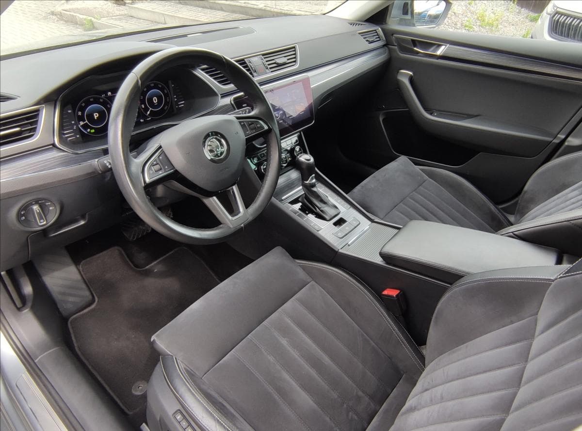 2021 Škoda SUPERB - 8