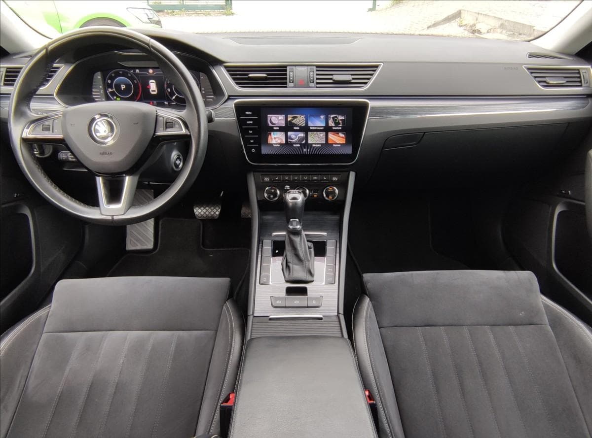 2021 Škoda SUPERB - 10