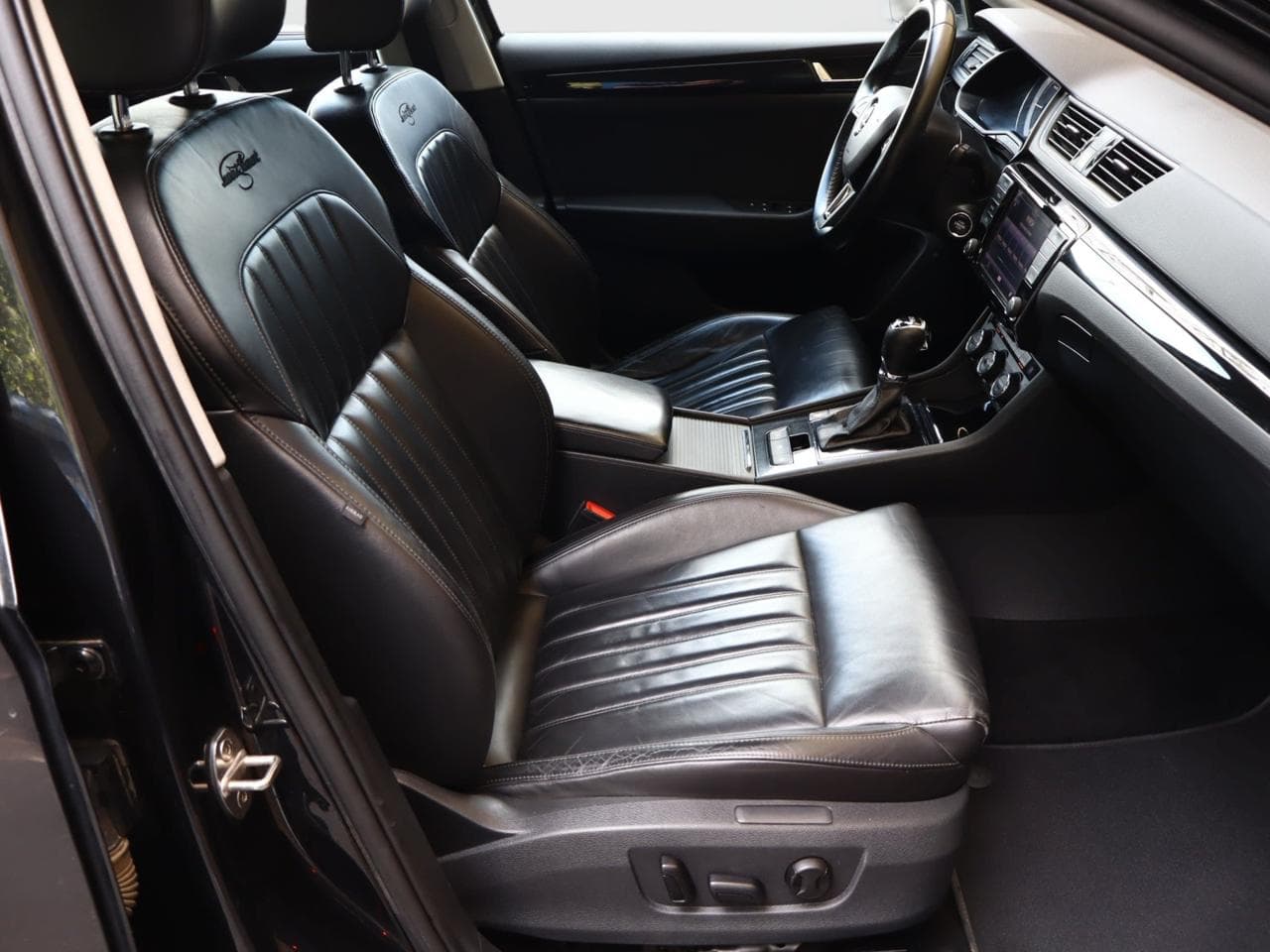 2016 Škoda SUPERB - 10
