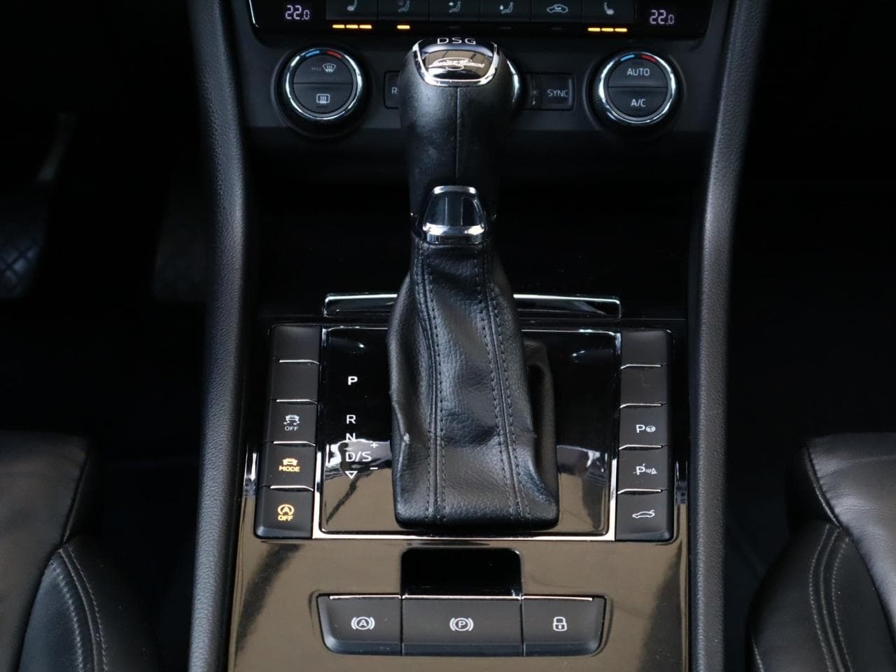 2016 Škoda SUPERB - 17