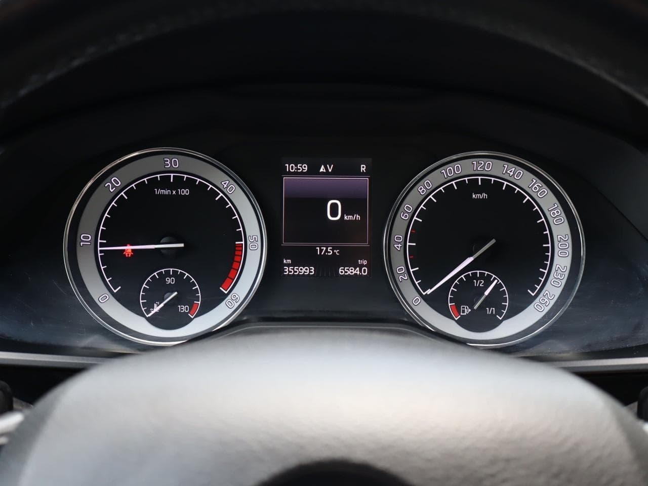 2016 Škoda SUPERB - 15