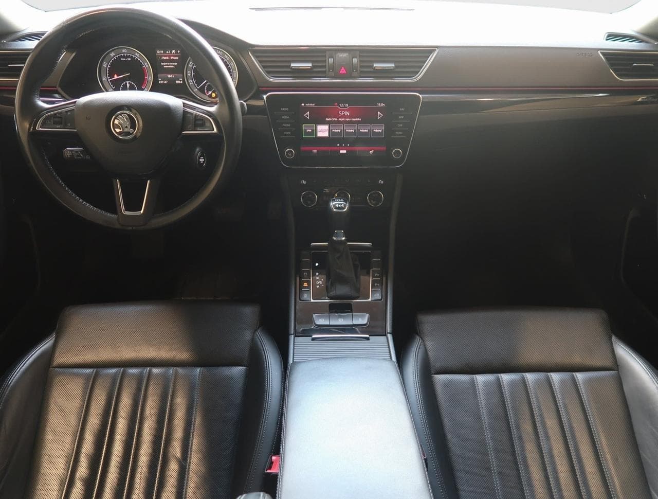 2018 Škoda SUPERB - 10