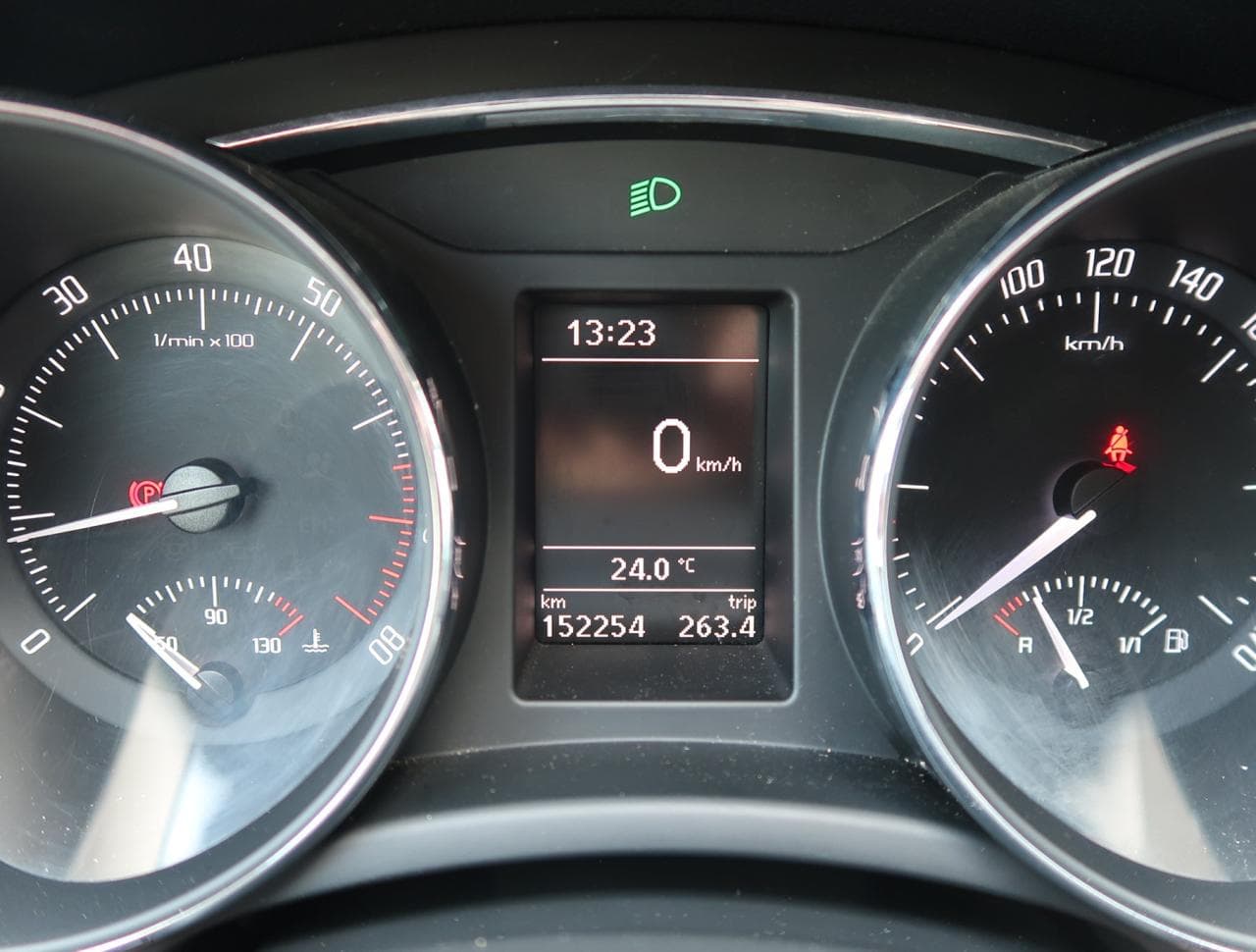 2013 Škoda SUPERB - 17