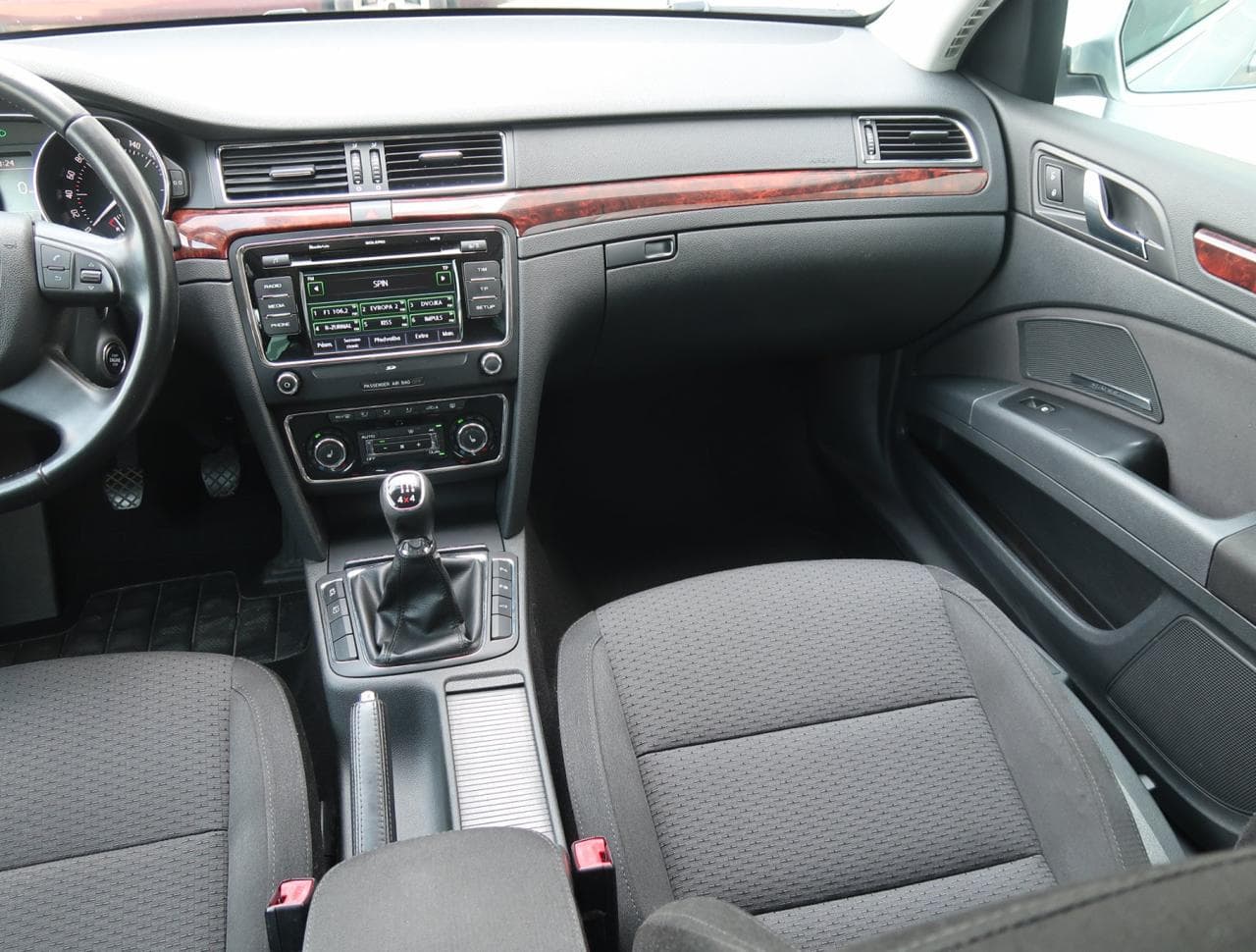 2013 Škoda SUPERB - 11