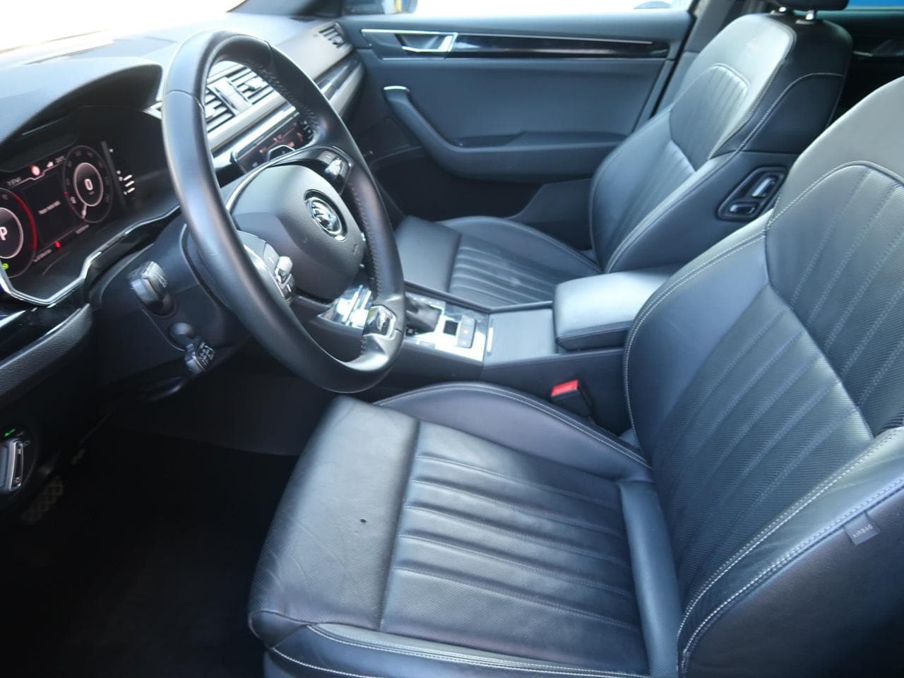 2021 Škoda SUPERB - 26