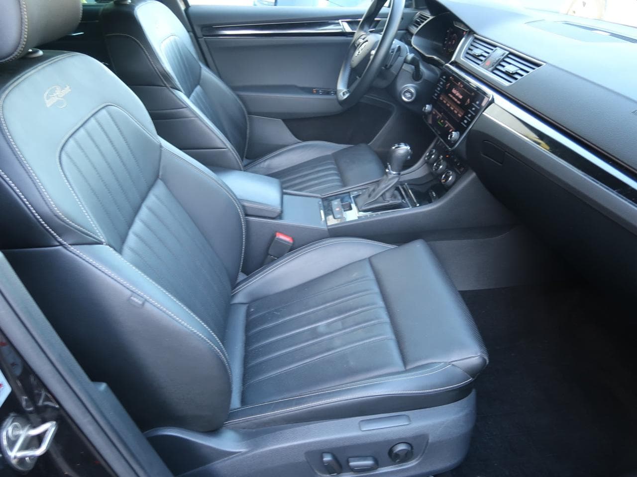 2021 Škoda SUPERB - 19