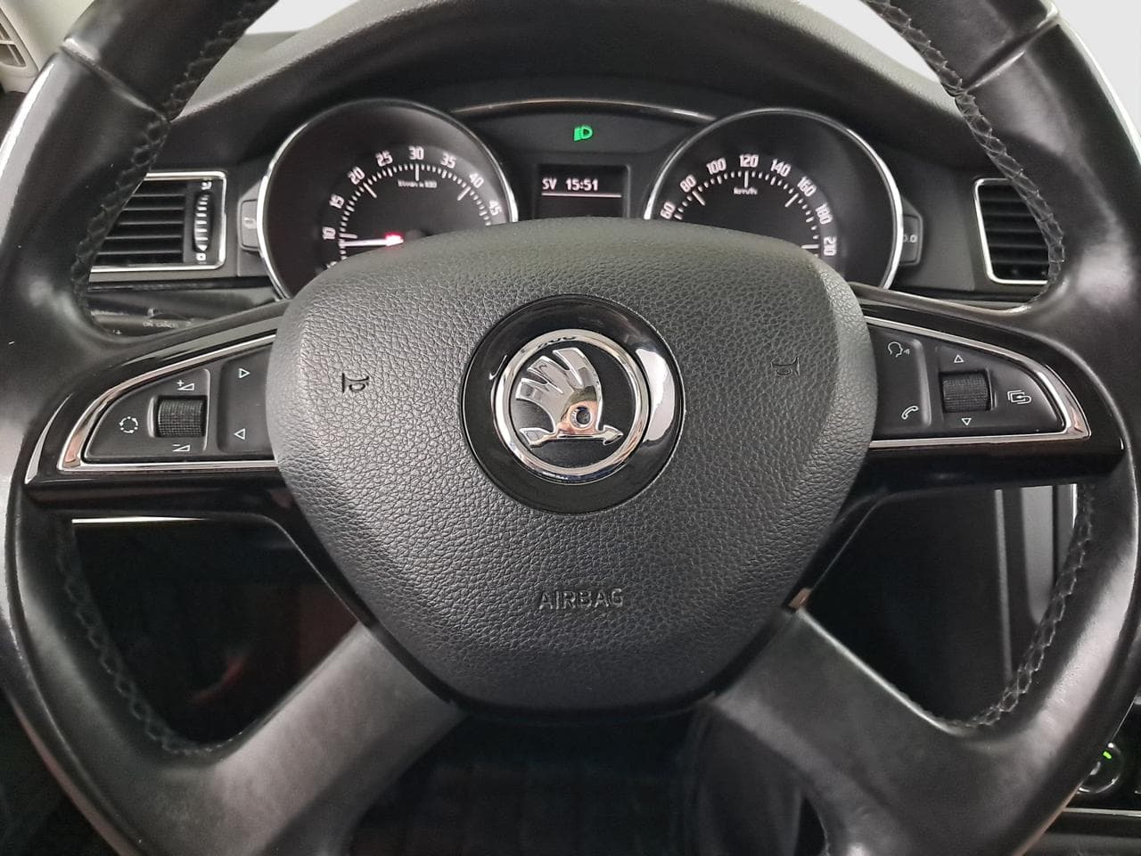 2015 Škoda SUPERB - 20